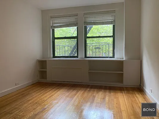 Rented by Bond New York | media 8