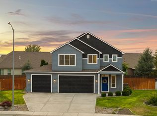 1547 Diamond Dr, West Richland, WA 99353