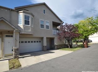 910 Courtyard Ln, Centerville, UT 84014