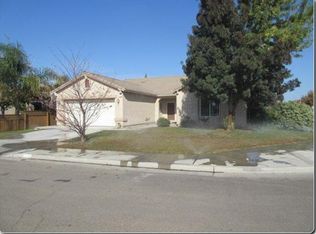 1110 Sequoia Ave, Fowler, CA 93625