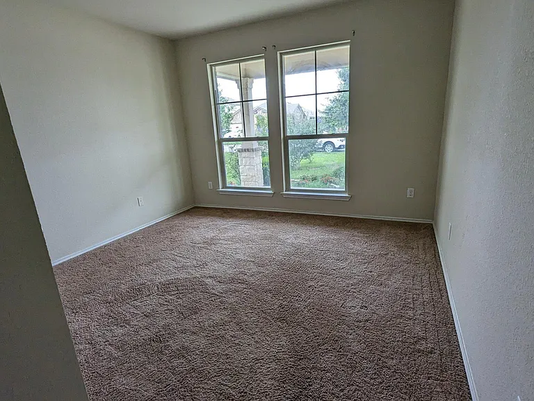6627 Ambrose Cir — Photo 37
