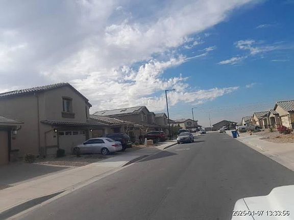 Exterior Neighborhood (street photo)