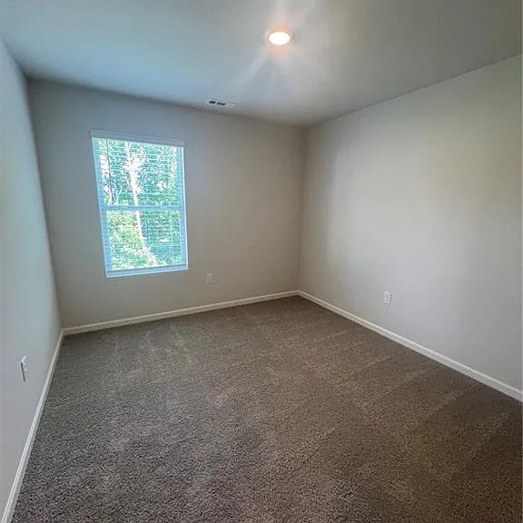 60 Berryville Dr — Photo 14