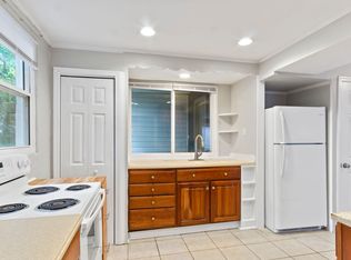 108 Cooley Rd #E, Williamsburg, VA 23188