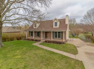 905 Tommy Oliver Rd, Clarksville, TN 37042