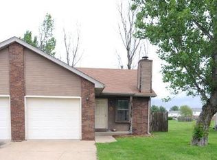 33 Fox Meadow Ln APT B, Glen Carbon, IL