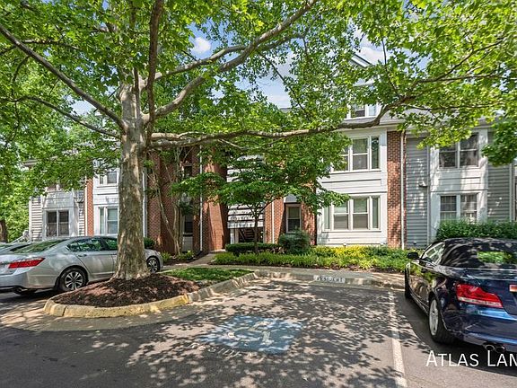 3rd image of 3151B Covewood Ct