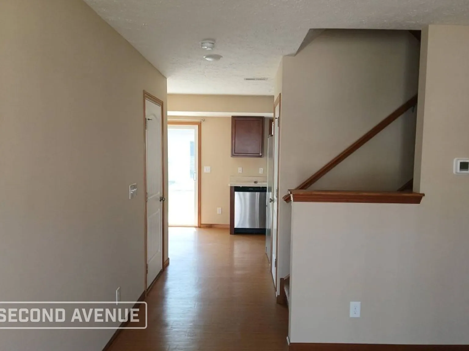 3 bed, 2.0 bath, 1200 sqft, $1,625 — Photo 3