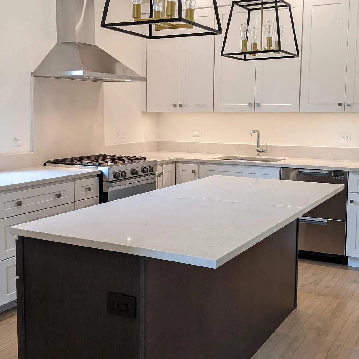 2 bed, $2,700 — Photo 2