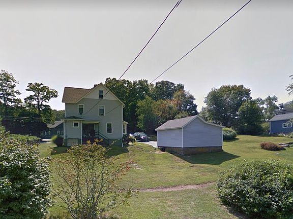 3rd image of 42 Maennerchor Ave