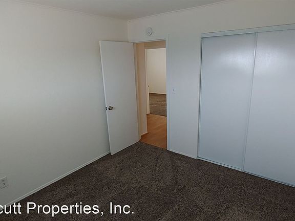 4th image of 7958 Shantung Dr