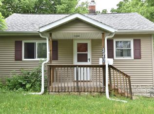 320 30th Street Dr SE, Cedar Rapids, IA 52403