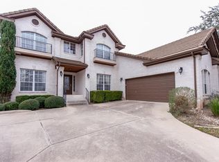 1 Applegreen Ct, The Hills, TX 78738