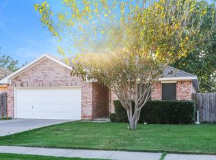 1401 Misty Dr, Midlothian, TX 76065