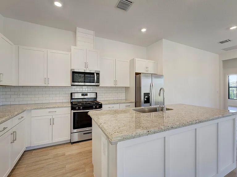 19708 Weathervane Way — Photo 24