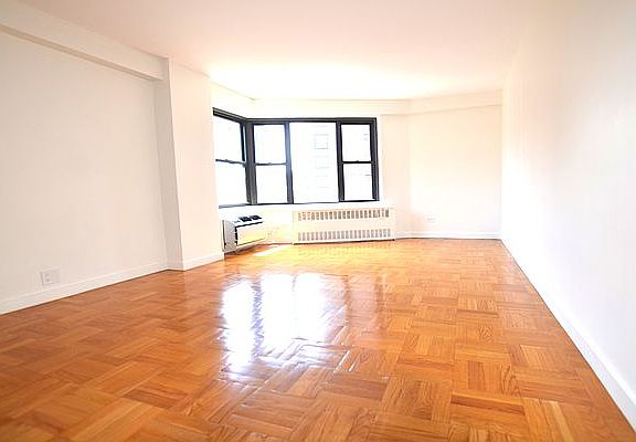 3rd image of 145 4th Ave APT 12B