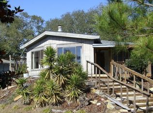 124 SW Yacht Dr, Oak Island, NC 28465