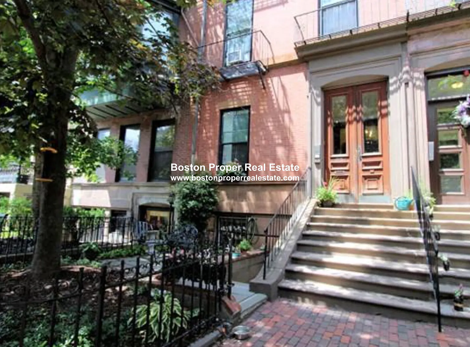 Studio, 400 sqft, $2,525 — Photo 3