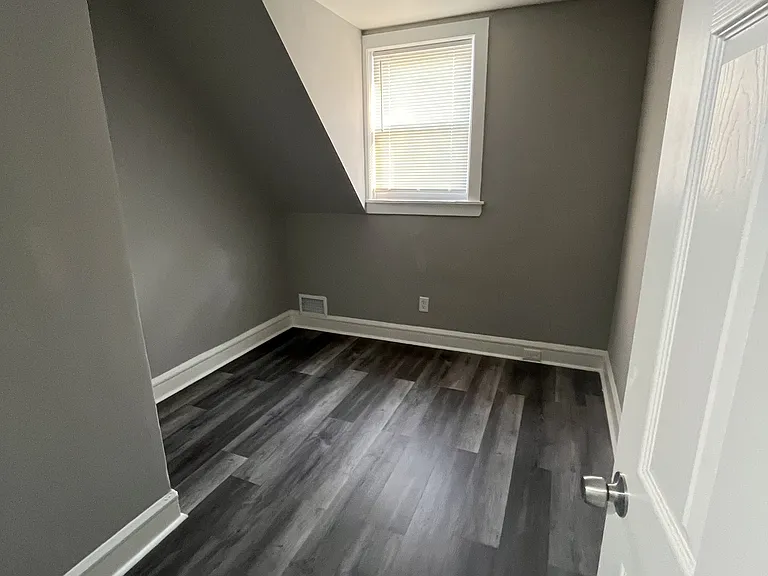 1211 Johnson St — Photo 13