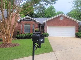 2109 Fox Ridge Rd, Tuscaloosa, AL 35406