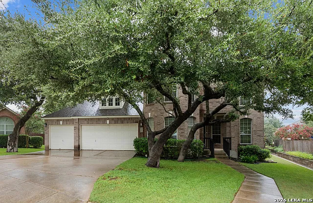 4 bed, 3.5 bath, 3370 sqft, $2,800 — Photo 2
