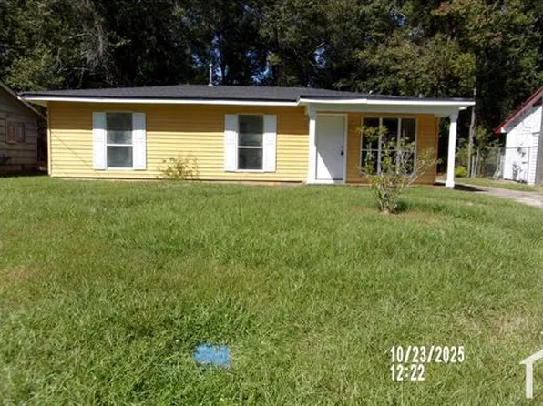 2716 Bellemead Dr, Whistler, AL 36612