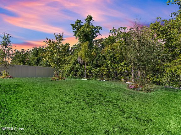 4th image of 302 MARALINDA Drive