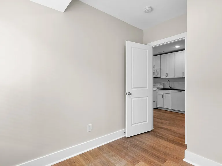 5811 Field Pl NE — Photo 22
