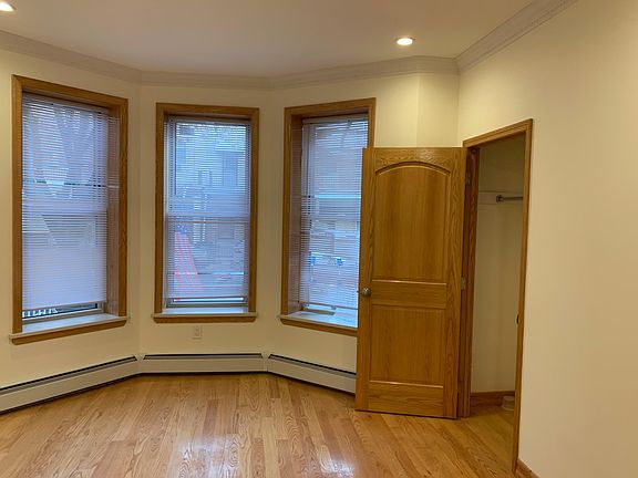 4th image of 1874 W 8th St #1FF