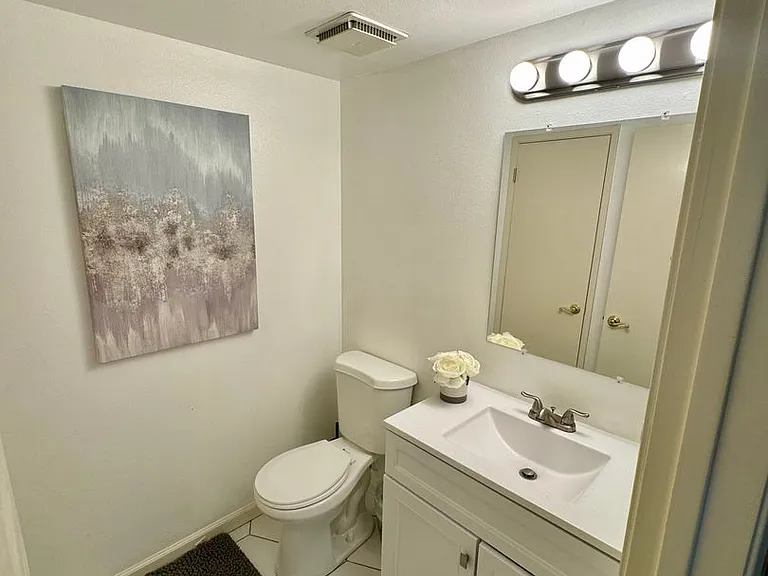 2890 Huntington Blvd #150 — Photo 21