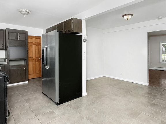 5th image of 1789 Bacon Ave