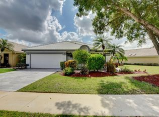 21104 Cottonwood Dr, Boca Raton, FL 33428