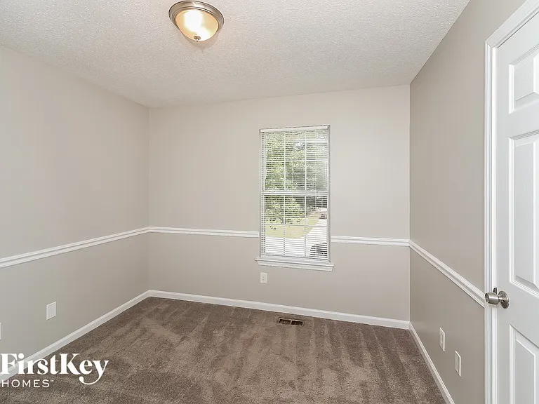 45 Collins Ln — Photo 13