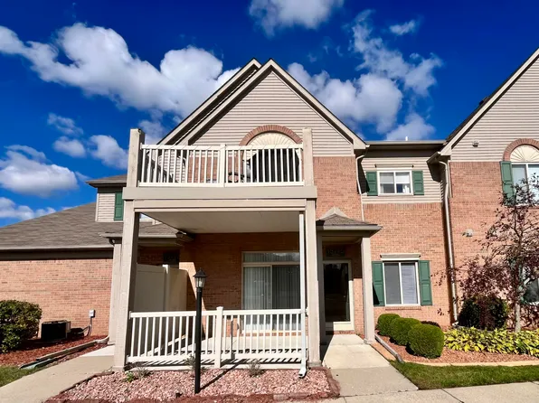 15745 Parkway Ln APT 1, Southgate, MI 48195