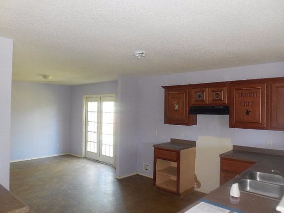 2nd image of 4021 Anita St