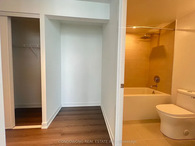 8 Wellesley St W #6006 — Photo 6