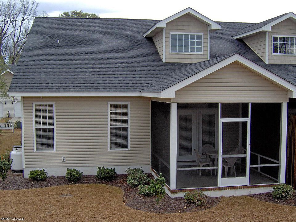 1st image of 541 Village Green #B