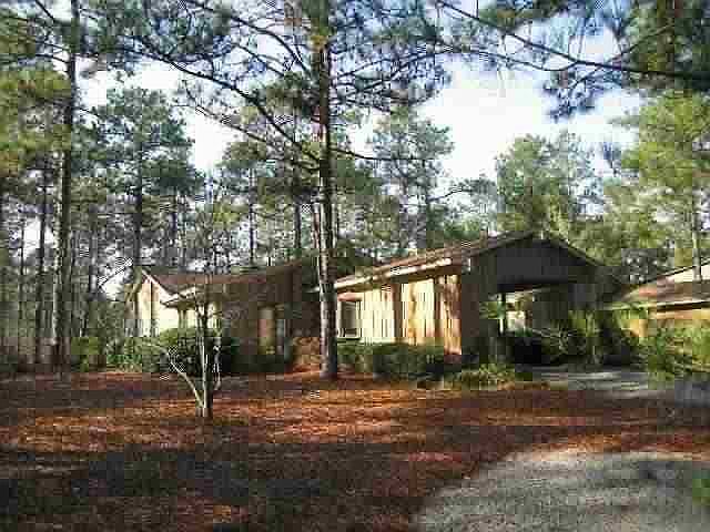 1st image of 855 Knollwood Village