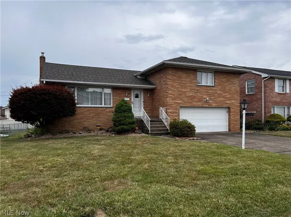 2065 Eve Dr, Steubenville, OH 43952