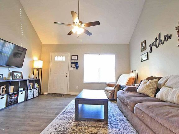 3rd image of 1229 Shepard Way
