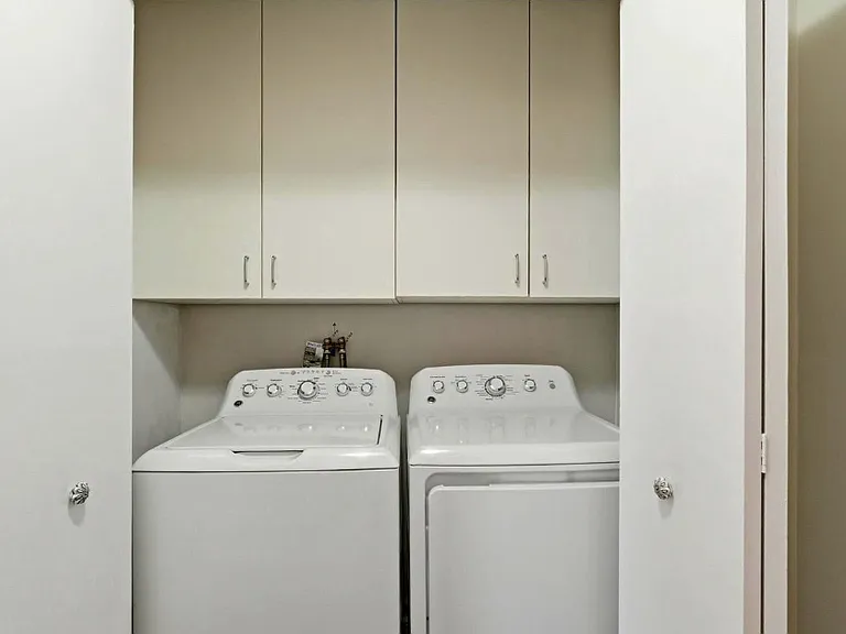 205 E Joppa Rd #1809-B-1809 — Photo 7