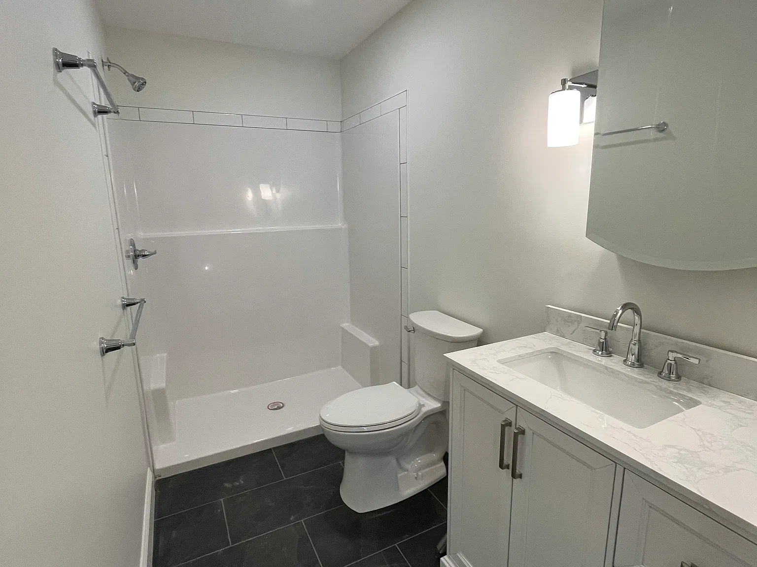 2 bed, 1.5 bath, 1140 sqft, $1,575 — Photo 3