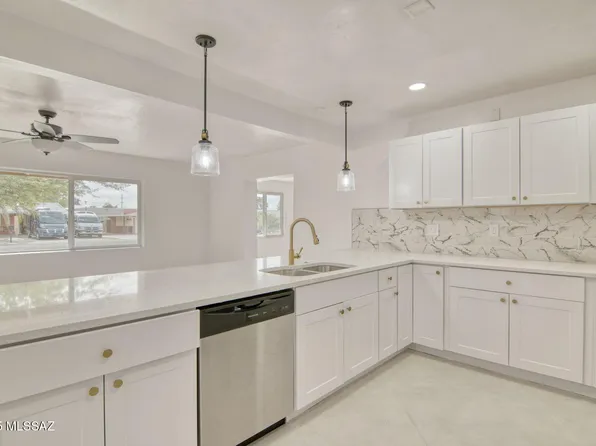 805 E Joan Pl, Tucson, AZ 85719