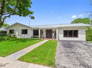 8600 SW 101st Ave, Miami, FL 33173