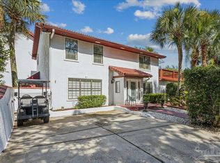 1834 W Smugglers Cove Dr, Gulf Breeze, FL 32563