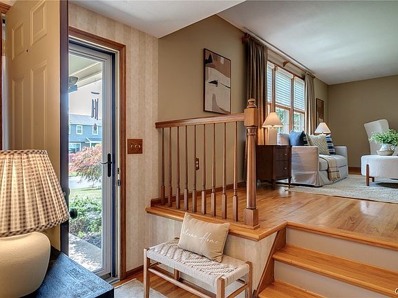 5th image of 4205 Halfmoon Cir