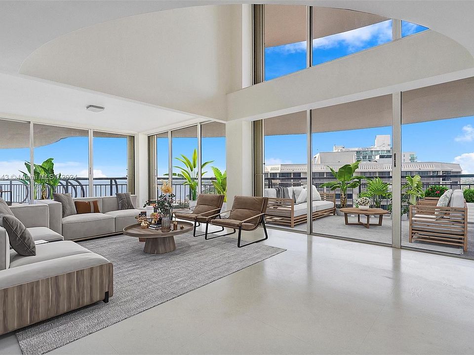 1st image of 2843 S Bayshore Dr #P2-c