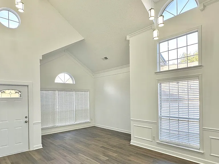 5445 Pine Oak Ln — Photo 20