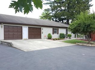 909 Ridge Ave, Lawrenceburg, IN 47025