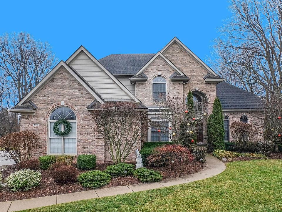 1st image of 4845 Birdie Ln